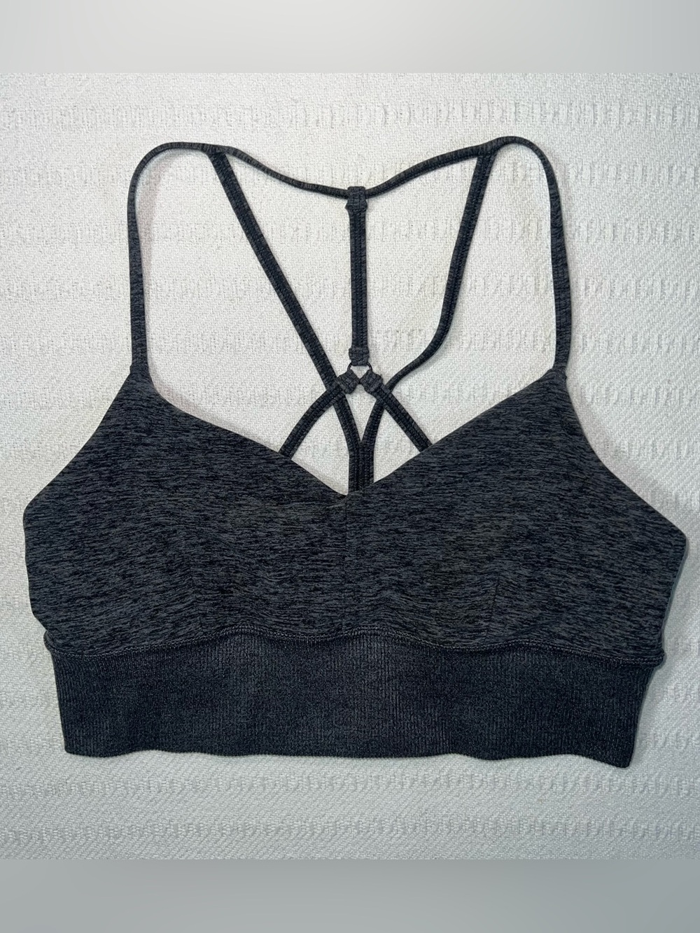Alo Yoga Alosoft Lavish Sports Bra Size M Heather Gray EUC Athleisure Pilates - Picture 3 of 8